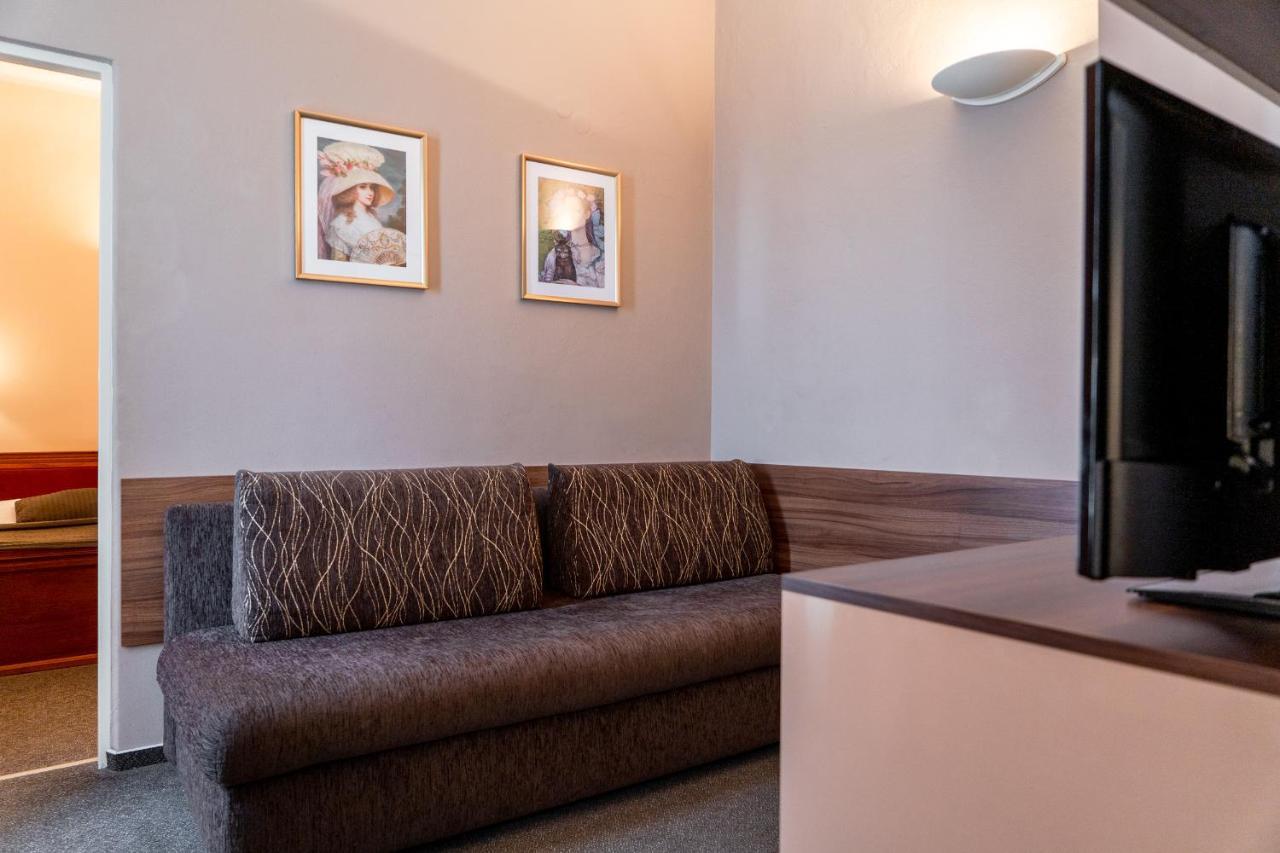 אוהרסקה הראדיסטה Hotel Grand מראה חיצוני תמונה