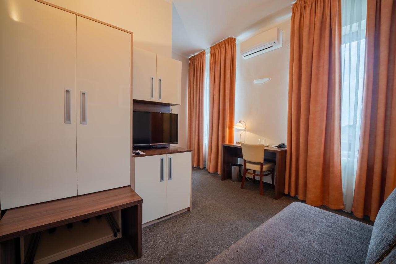 אוהרסקה הראדיסטה Hotel Grand מראה חיצוני תמונה