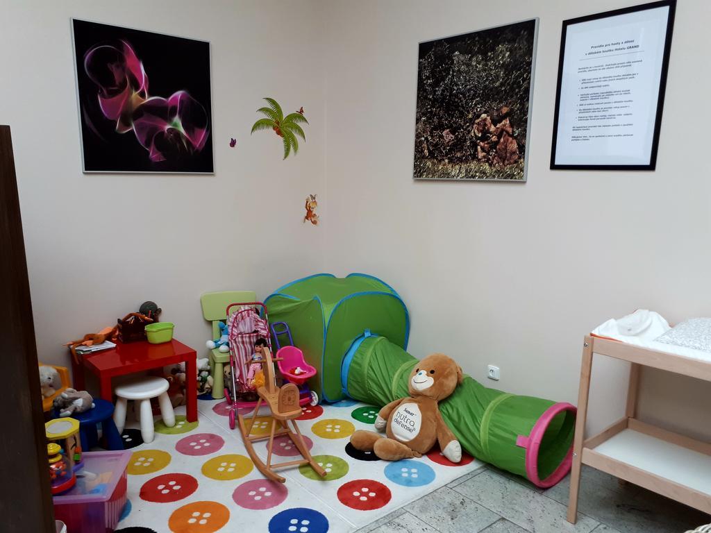 אוהרסקה הראדיסטה Hotel Grand מראה חיצוני תמונה