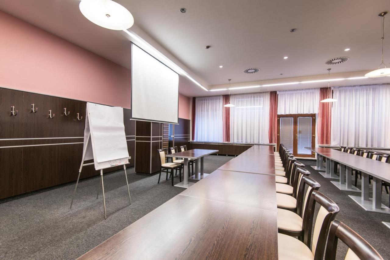 אוהרסקה הראדיסטה Hotel Grand מראה חיצוני תמונה